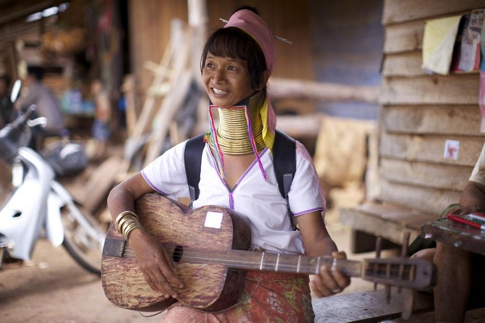 You are currently viewing Karen Long Neck Tribe & Chiang Dao Cave