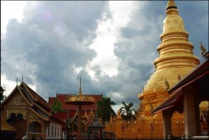 Read more about the article Wat Phra That Haripunchai